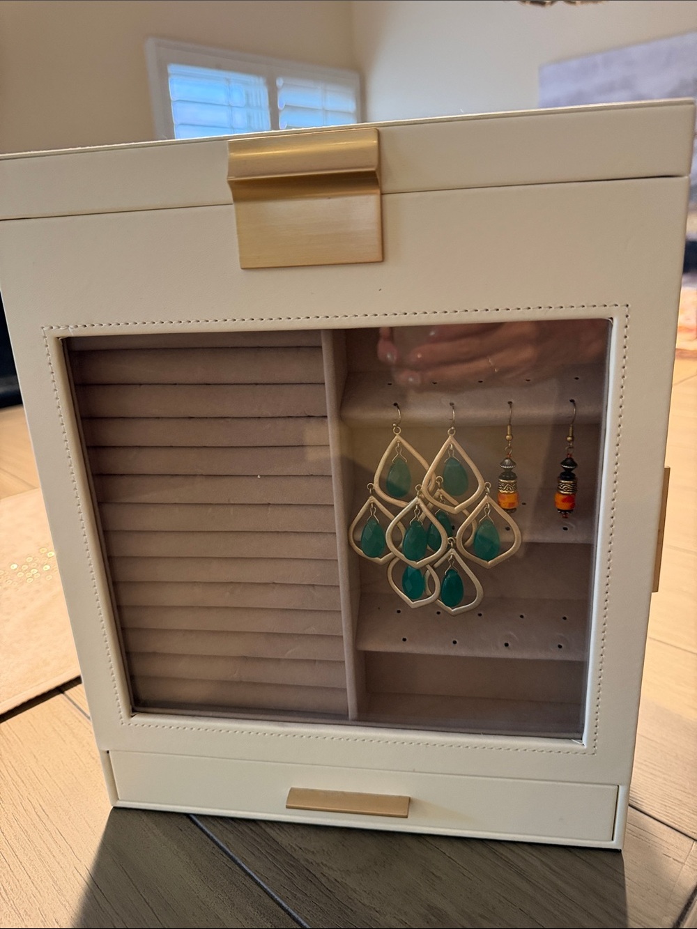 Cream Jewelry Organizer Box with Gold Accents - Jewelry Storage & Earring Holder